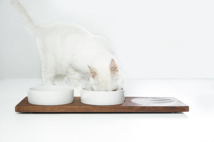 Il tagliere con ciotole per gatti bianche design Donarturo