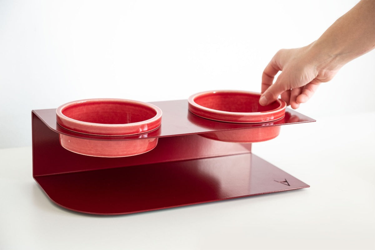 red bowl stand punto e virgola design donarturo
